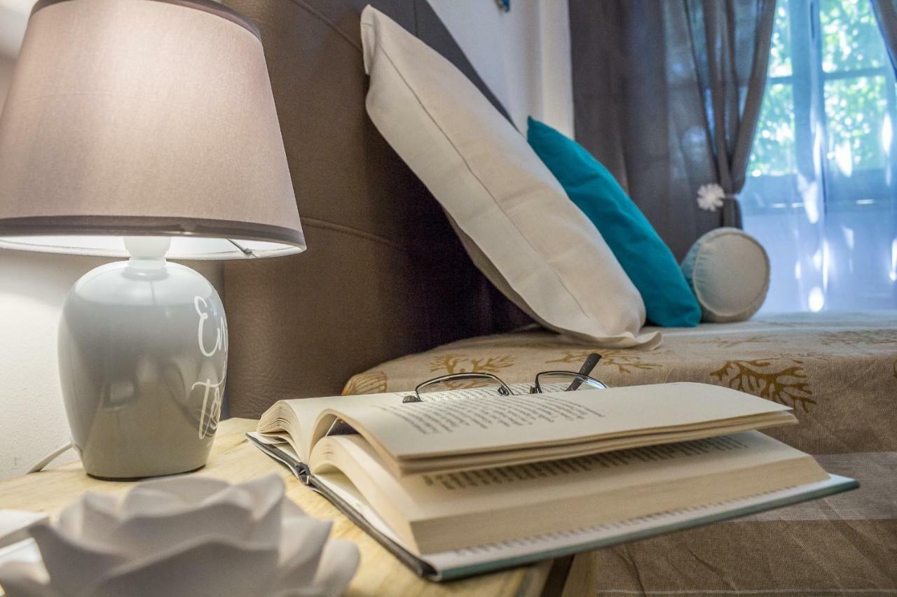 אולביה Maricciolu Suites And Apartments מראה חיצוני תמונה