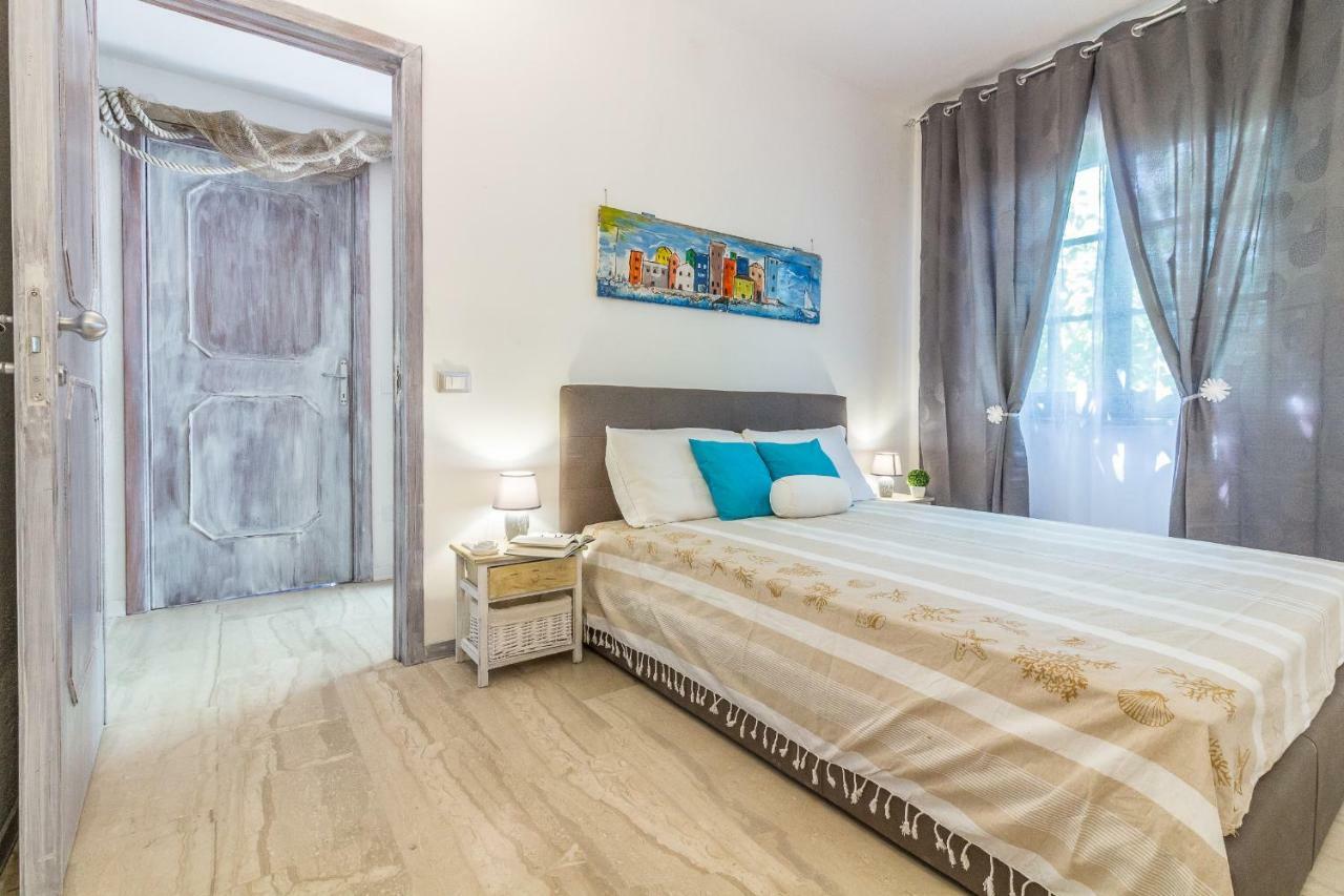 אולביה Maricciolu Suites And Apartments מראה חיצוני תמונה